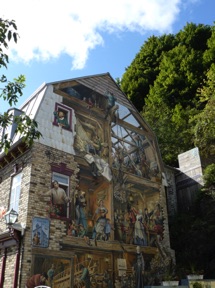 CANADA - Qu&eacute;bec
fresque en trompe l'oeil li&eacute;e &agrave; la vie maritime